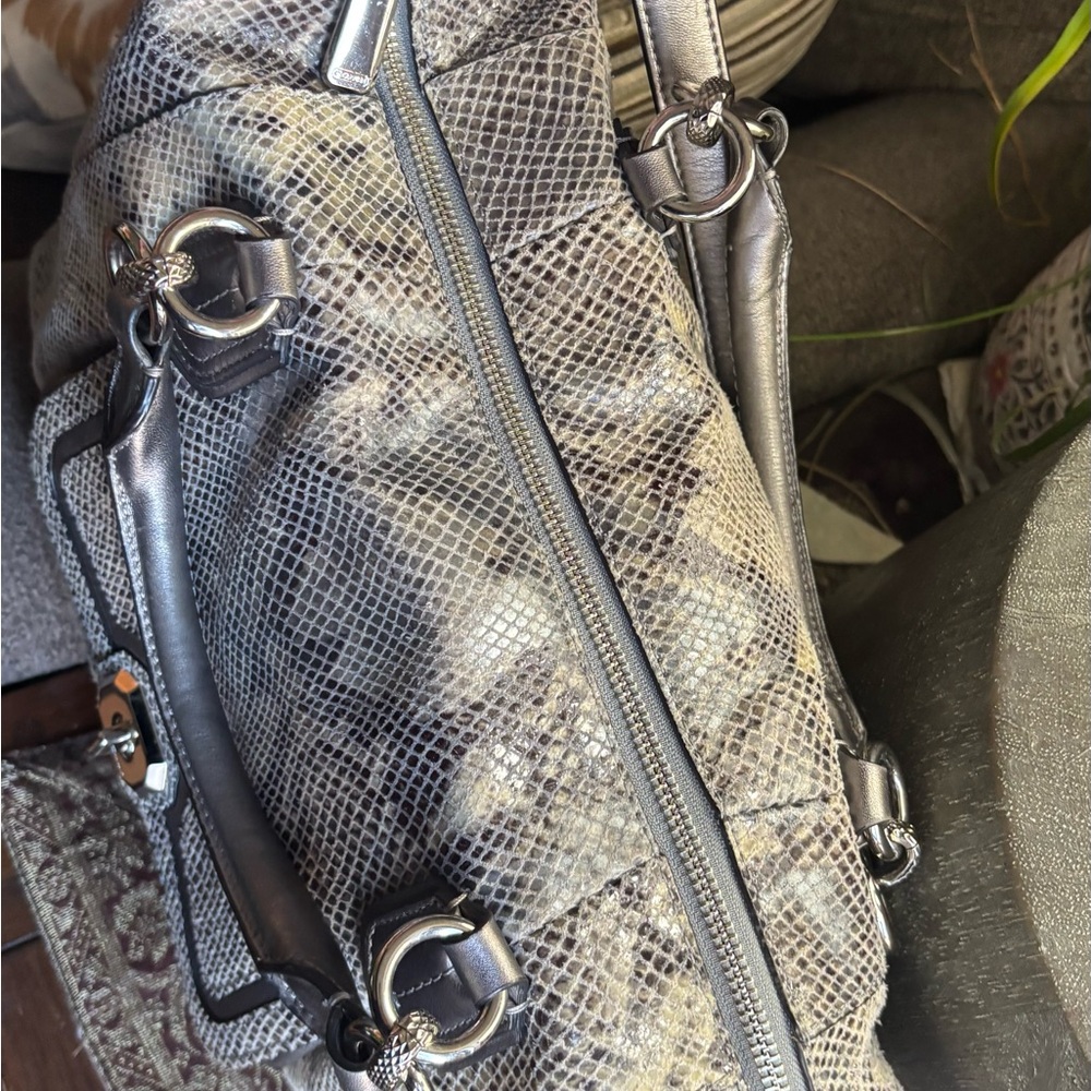 RARE🔥AUTHENTIC COACH 1961 leather Snakeskin metallic leather zip shoulder - Picture 7 of 16